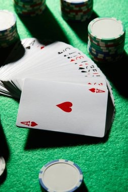 balaksix slot live dealer table interface on mobile phone